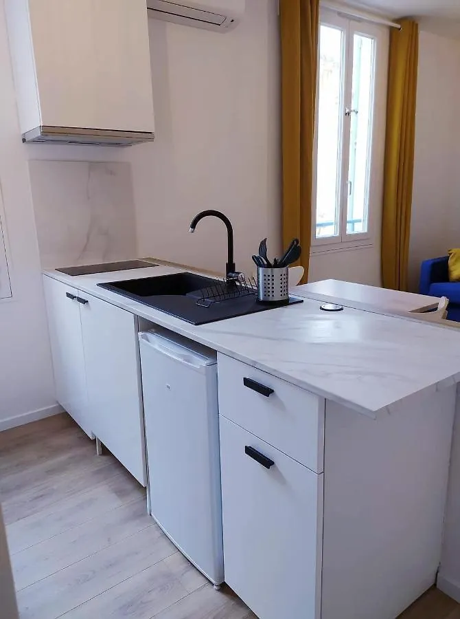 Appartement T2 Bleu Mer - Centre Ville, Plage Et Gare Vallauris